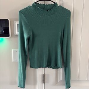 American Eagle Outfitters Ribbed Mock Ruffle-Neck Long Sleeve Top in Teal Green